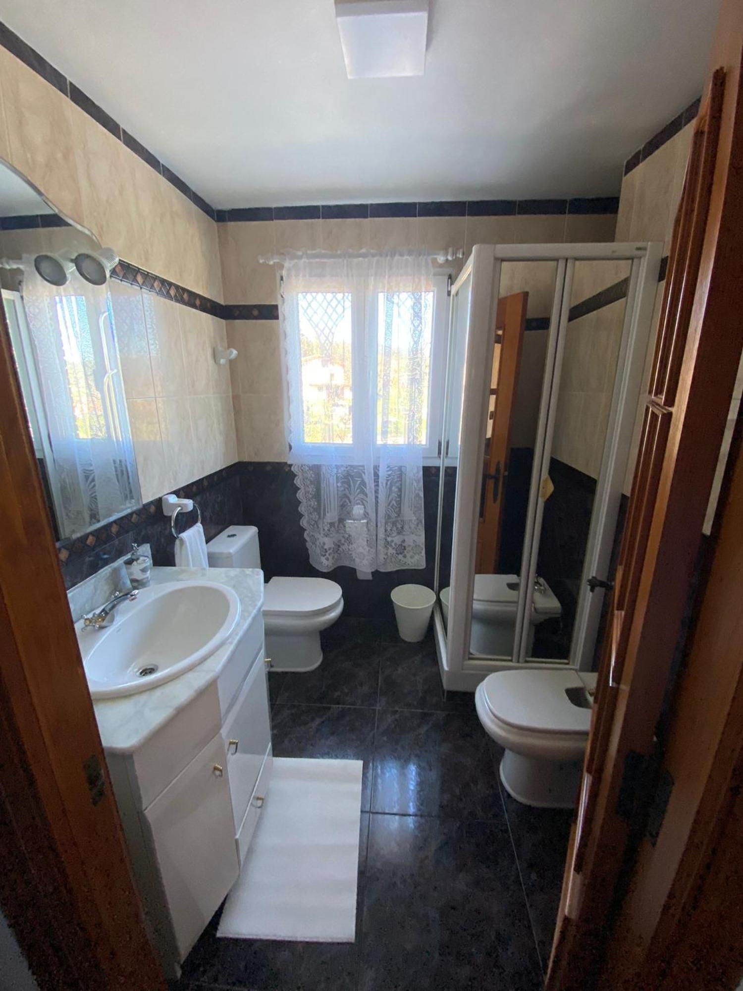 Jmca Hotel Кастро-Урдиалес Екстериор снимка