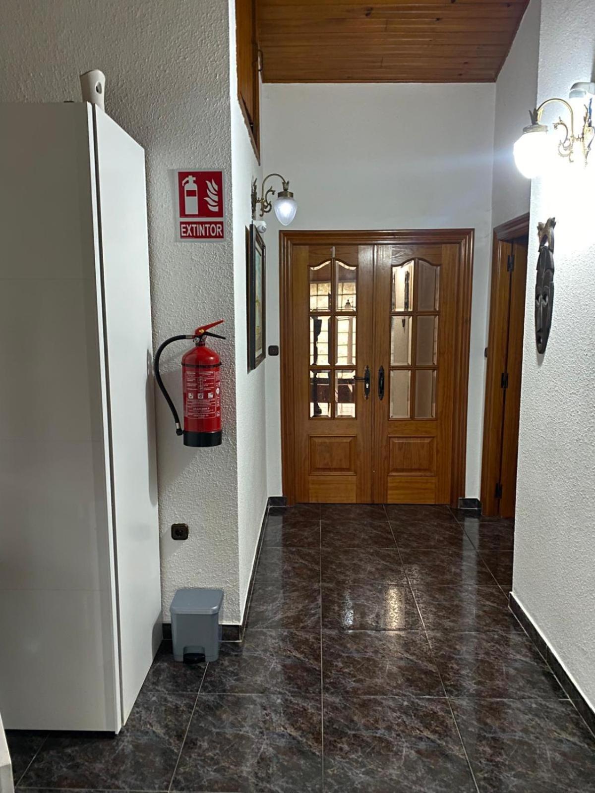 Jmca Hotel Кастро-Урдиалес Екстериор снимка