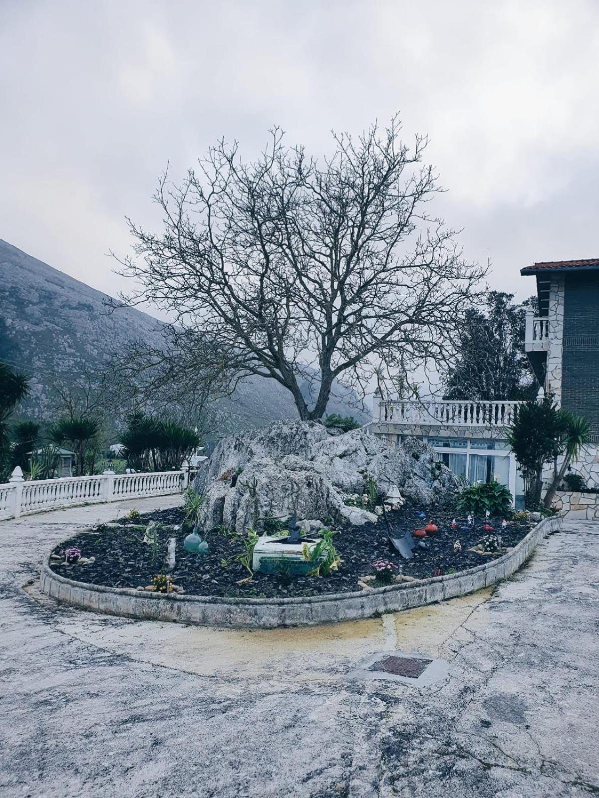 Jmca Hotel Кастро-Урдиалес Екстериор снимка